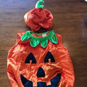 Baby pumpkin costume